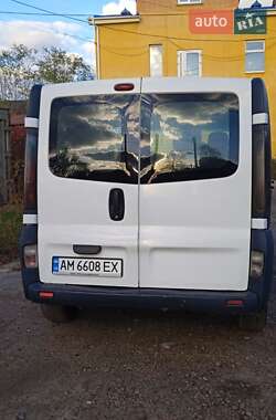 Минивэн Opel Vivaro 2002 в 