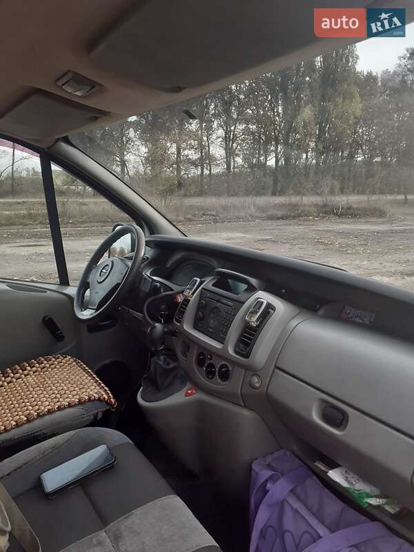 Мінівен Opel Vivaro 2006 в Чернігові
