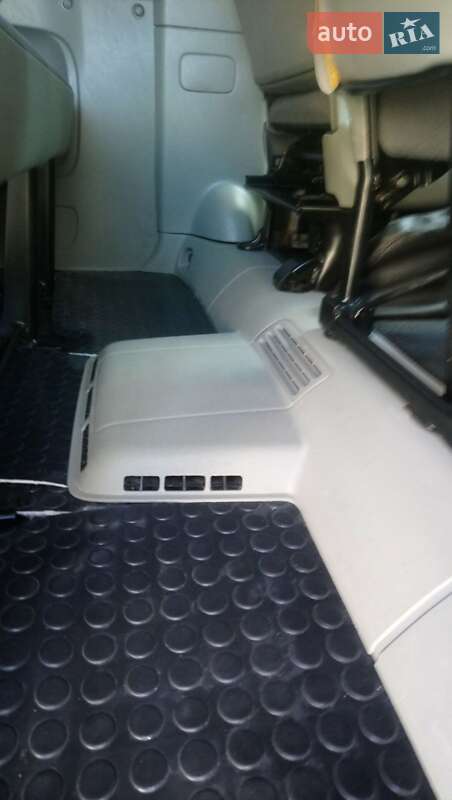 Минивэн Opel Vivaro 2014 в Виньковцах