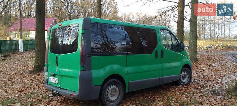 Мінівен Opel Vivaro 2003 в Романіву
