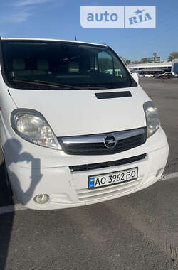 Мінівен Opel Vivaro 2009 в Ужгороді