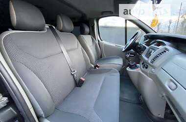 Минивэн Opel Vivaro 2010 в 