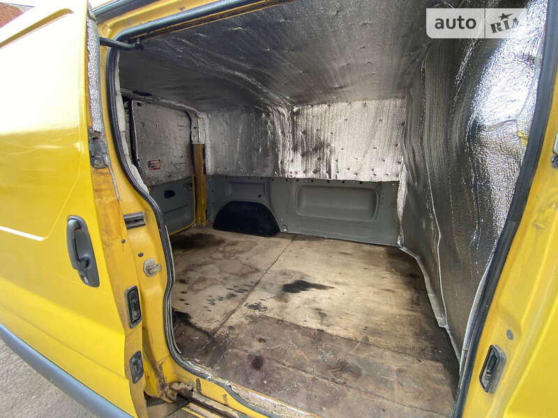 Грузовой фургон Opel Vivaro 2006 в Виннице