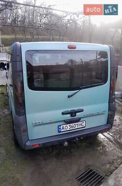 Минивэн Opel Vivaro 2002 в 