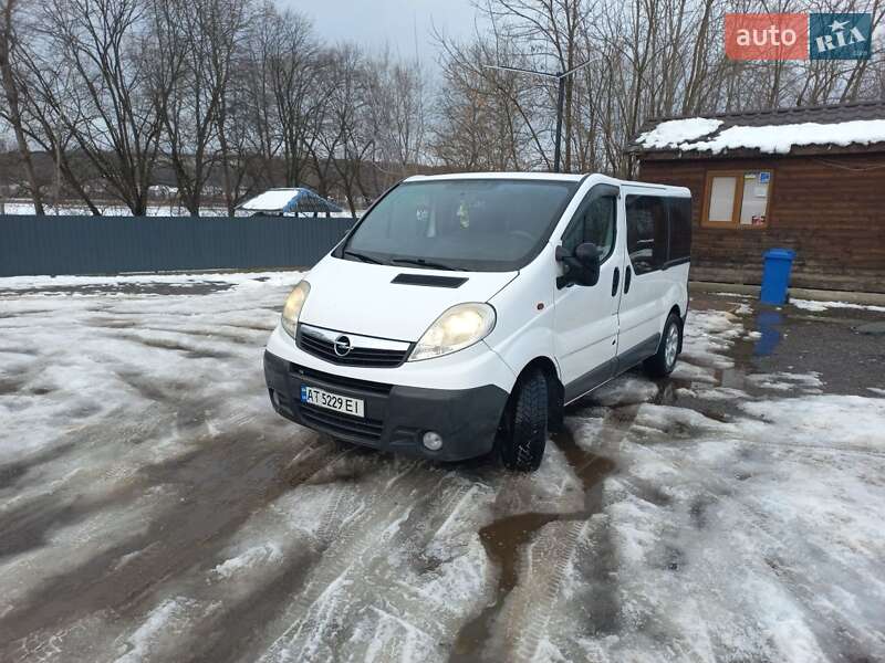 Минивэн Opel Vivaro 2007 в 