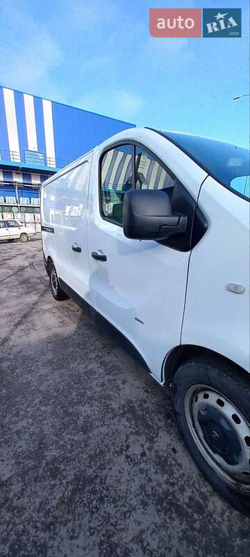 Грузовой фургон Opel Vivaro 2017 в Днепре