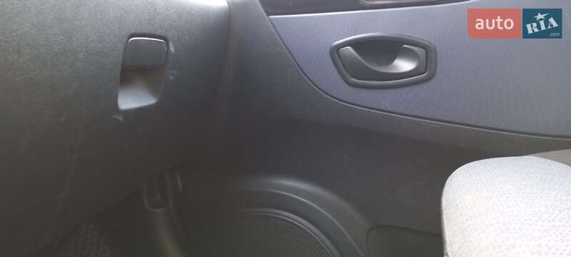 Грузовой фургон Opel Vivaro 2017 в Днепре