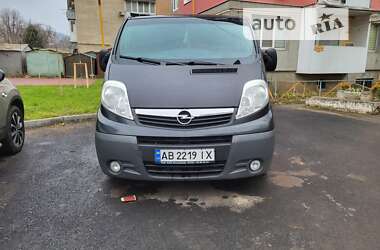 Минивэн Opel Vivaro 2011 в Могилев-Подольске