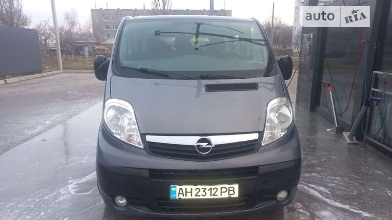 Минивэн Opel Vivaro 2013 в Житомире