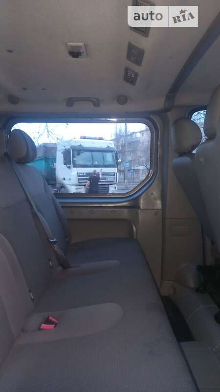 Минивэн Opel Vivaro 2013 в Житомире