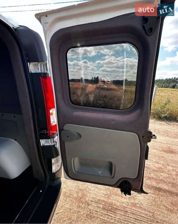 Грузопассажирский фургон Opel Vivaro 2014 в Ананьеве фото 34 Грузопассажирский фургон Opel Vivaro 2014 в Ананьеве