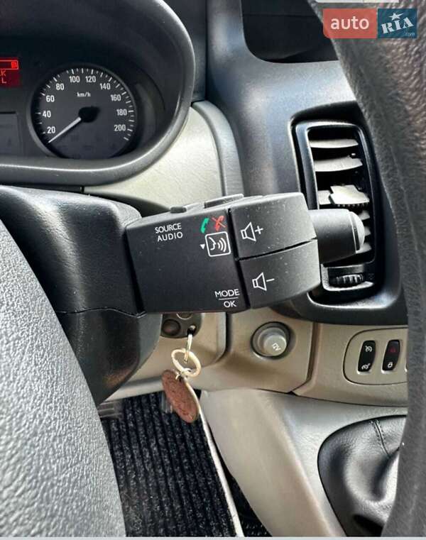 Грузопассажирский фургон Opel Vivaro 2014 в Ананьеве фото 52 Грузопассажирский фургон Opel Vivaro 2014 в Ананьеве