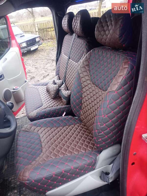 Мінівен Opel Vivaro 2009 в Рівному