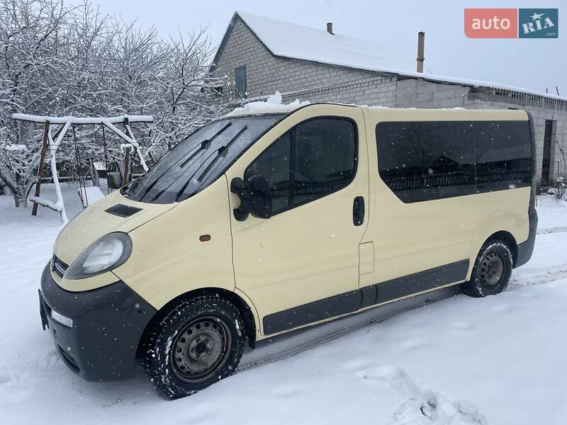 Мінівен Opel Vivaro 2004 в Камені-Каширському