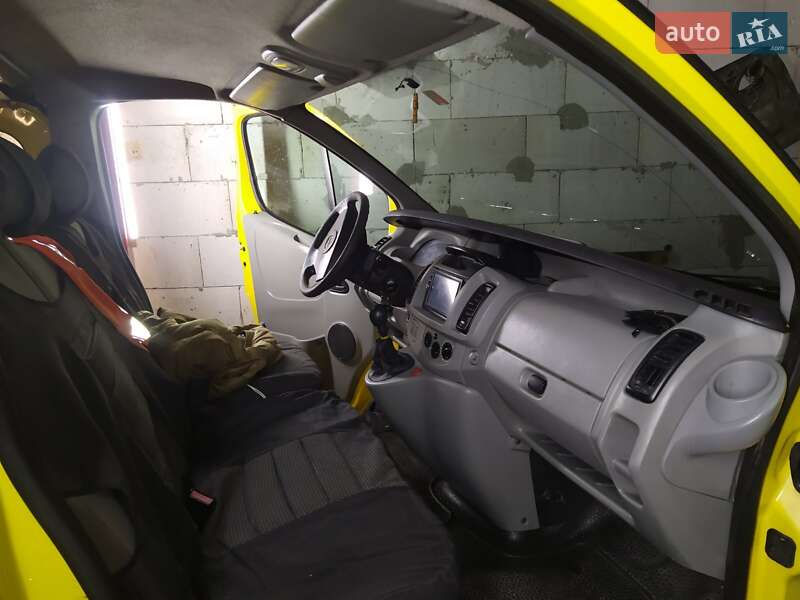 Минивэн Opel Vivaro 2005 в Ратным фото 13 Минивэн Opel Vivaro 2005 в Ратным