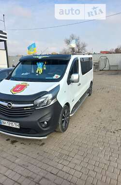 Минивэн Opel Vivaro 2016 в Одессе