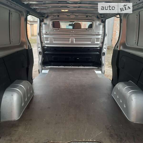 Вантажний фургон Opel Vivaro 2016 в Ніжині фото 14 Вантажний фургон Opel Vivaro 2016 в Ніжині