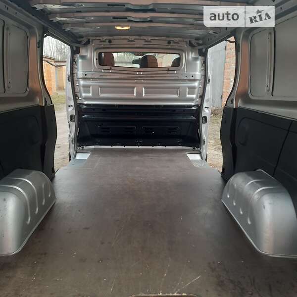 Вантажний фургон Opel Vivaro 2016 в Ніжині фото 16 Вантажний фургон Opel Vivaro 2016 в Ніжині