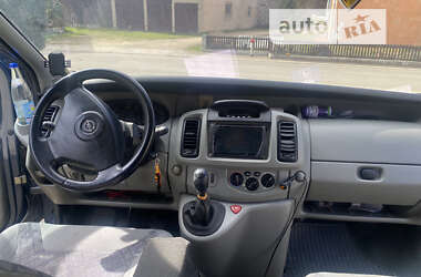 Мінівен Opel Vivaro 2002 в Житомирі