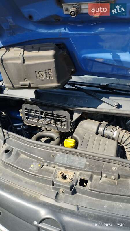 Вантажний фургон Opel Vivaro 2011 в Васищеве