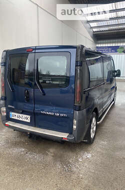 Мінівен Opel Vivaro 2002 в Житомирі