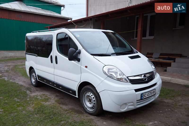 Opel Vivaro 2013