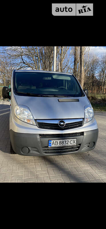Мінівен Opel Vivaro 2012 в Вінниці