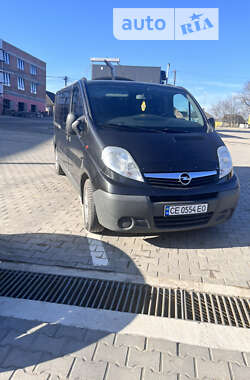 Мінівен Opel Vivaro 2012 в Сокирянах