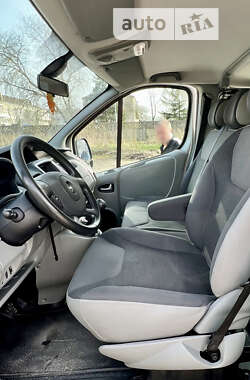 Минивэн Opel Vivaro 2013 в Львове