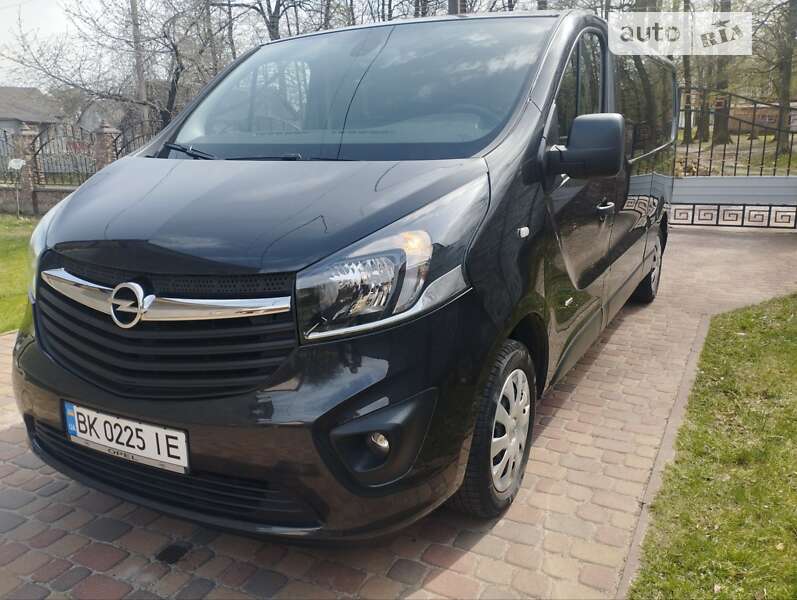 Минивэн Opel Vivaro 2015 в Ровно фото 16 Минивэн Opel Vivaro 2015 в Ровно