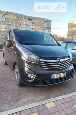 Минивэн Opel Vivaro 2015 в Белгороде-Днестровском