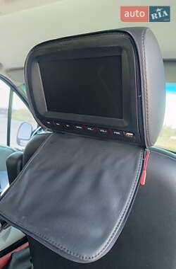 Мінівен Opel Vivaro 2010 в 