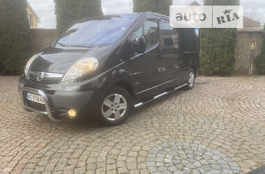 Мінівен Opel Vivaro 2011 в Луцьку