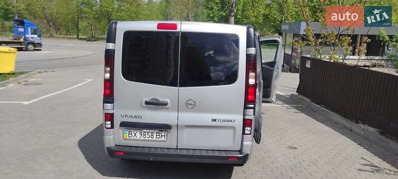 Минивэн Opel Vivaro 2018 в Хмельницком