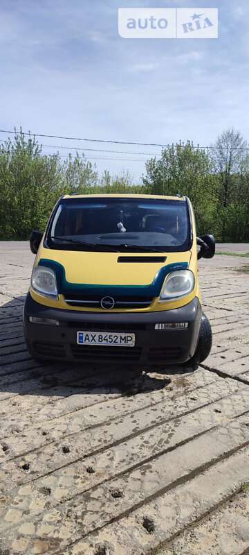 Мінівен Opel Vivaro 2004 в Люботині