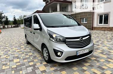 Минивэн Opel Vivaro 2015 в Виноградове