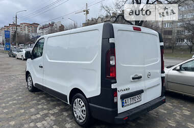 Грузопассажирский фургон Opel Vivaro 2017 в Черновцах