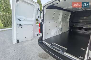 Грузовой фургон Opel Vivaro 2020 в 