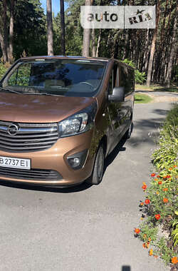 Минивэн Opel Vivaro 2015 в Соснице