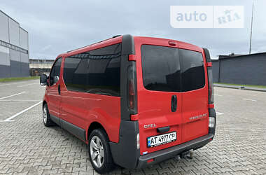 Мінівен Opel Vivaro 2004 в Івано-Франківську