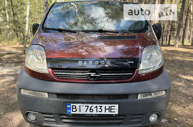 Мінівен Opel Vivaro 2004 в Лебедині