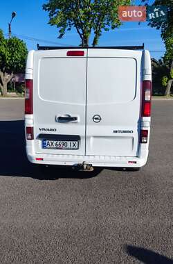 Грузовой фургон Opel Vivaro 2015 в 