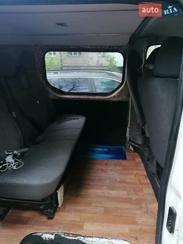 Минивэн Opel Vivaro 2002 в Харькове