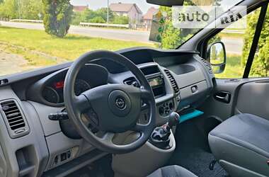 Минивэн Opel Vivaro 2013 в Дубно
