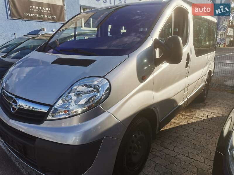 Мінівен Opel Vivaro 2008 в Чернігові