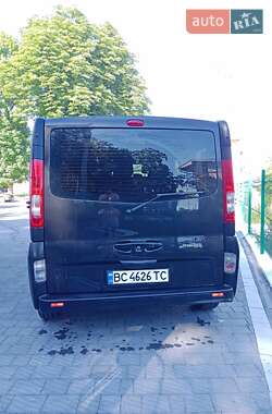 Мінівен Opel Vivaro 2013 в Львові