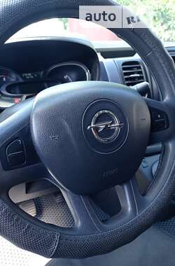 Минивэн Opel Vivaro 2015 в Сумах