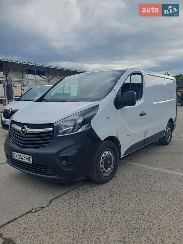 Opel Vivaro 2016