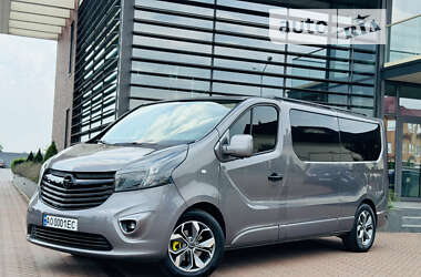 Минивэн Opel Vivaro 2014 в Мукачево