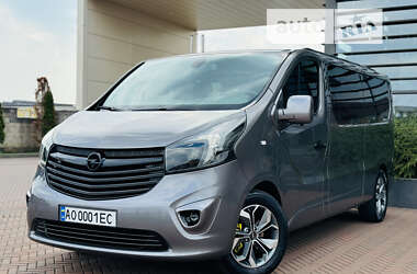 Мінівен Opel Vivaro 2014 в Мукачевому